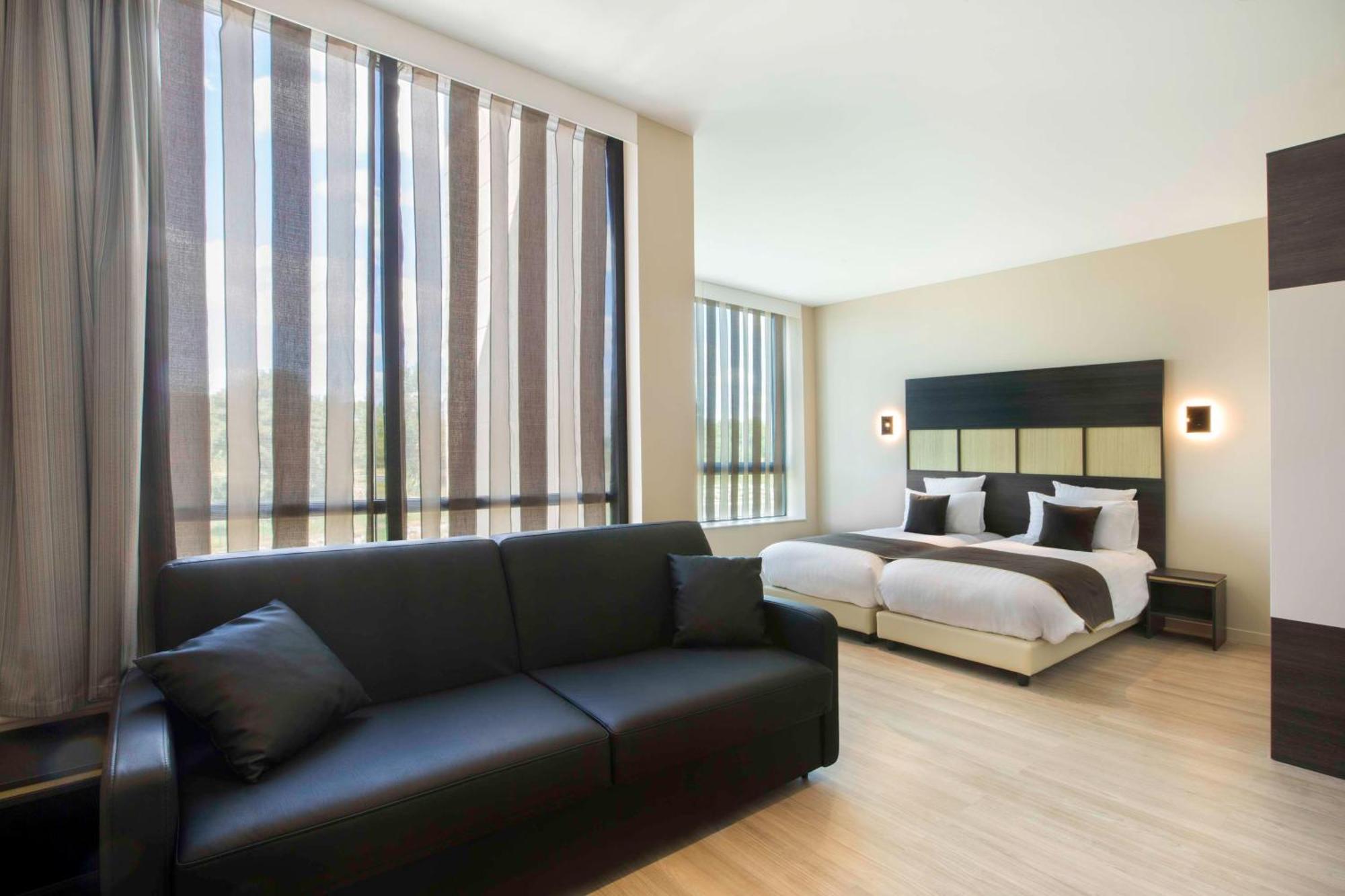 Best Western Plus Hotel Escapade Senlis Exterior photo